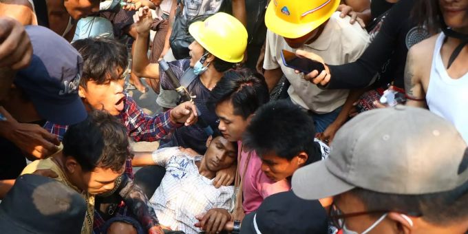 Bei neuen Protesten - Mindestens fünf Tote in Myanmar