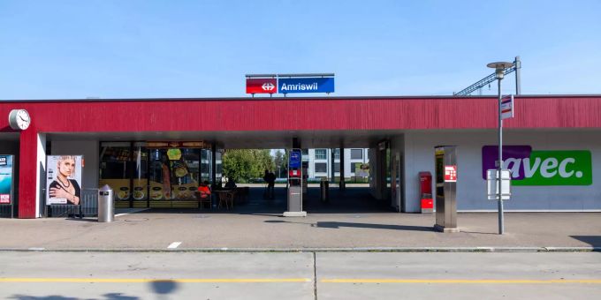 Der Bahnhof der Gemeinde Amriswil. Der Bahnhof der Gemeinde Amriswil.