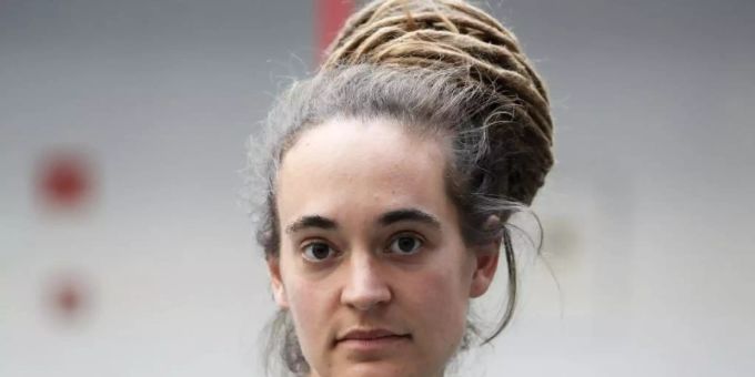 Ein italienisches Gericht lässt die Anklage gegen Carola Rackete fallen. Foto: Oliver Berg/dpa Ein italienisches Gericht lässt die Anklage gegen Carola Rackete fallen. Foto: Oliver Berg/dpa