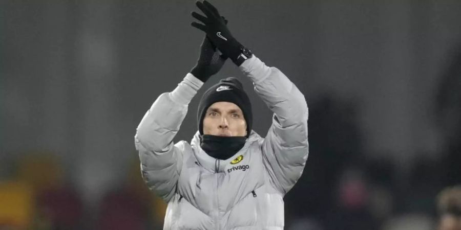 Thomas Tuchel, Trainer des FC Chelsea, winkt den Fans nach dem Spiel. Foto: Kirsty Wigglesworth/AP/dpa