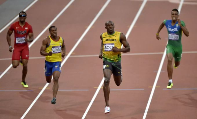 Álex Quiñónez (Zweiter von links) an den Olympischen Spielen 2012. Álex Quiñónez