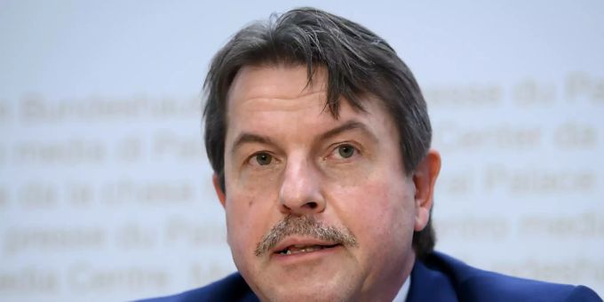 Raimund Bruhin, Direktor des Schweizerischen Heilmittelinstituts Swissmedic. (Archivbild) Raimund Bruhin, Direktor des Schweizerischen Heilmittelinstituts Swissmedic. (Archivbild)