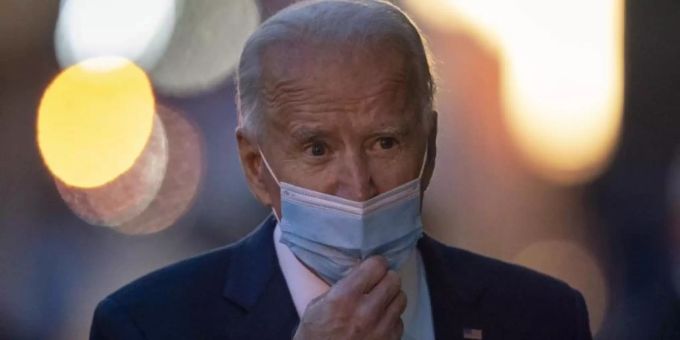 Joe Biden will die Amerikaner dazu aufrufen, 100 Tage lang Masken in der Öffentlichkeit zu tragen. joe biden