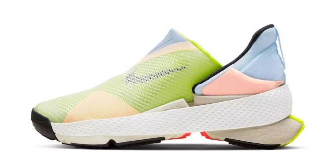 Der Nike Go FlyEase kann freihändig an- und ausgezogen werden. Nike