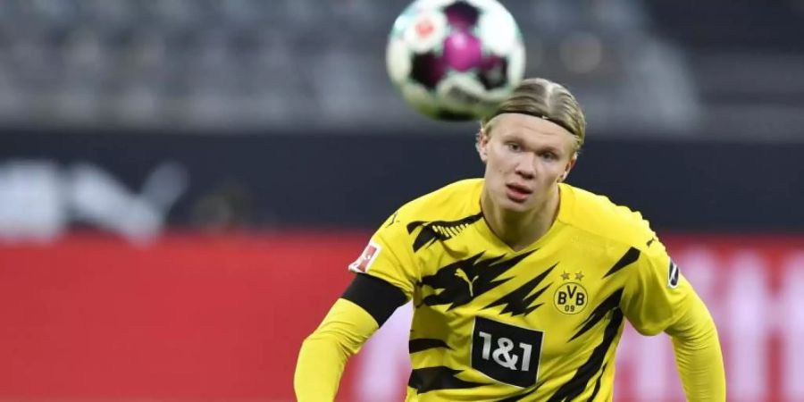 Im Top-Spiel des 15. Spieltages geht der BVB mit Stürmer-Star Erling Haaland in der Sturmspitze gegen RB Leipzig ins Spiel. Foto: Martin Meissner/Pool AP/dpa