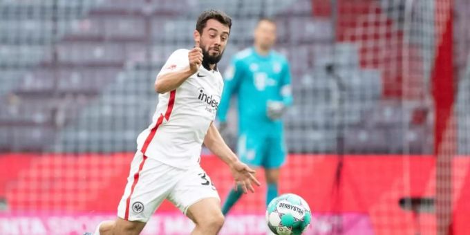 Wurde positiv auf das Coronavirus getestet: Eintracht-Profi Amin Younes. Foto: Matthias Balk/dpa Wurde positiv auf das Coronavirus getestet: Eintracht-Profi Amin Younes. Foto: Matthias Balk/dpa