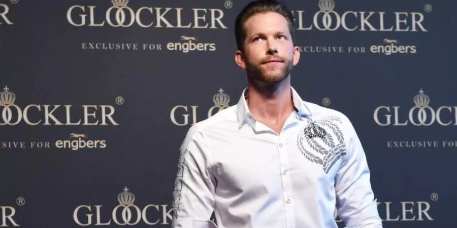 Muss die Koffer packen: Oliver Sanne fliegt aus der RTL-«Dschungelshow» raus. Foto: Jens Kalaene/dpa-Zentralbild/dpa