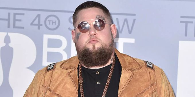 Rag 'n' Bone Man klingt in seiner neuen Single ungewohnt traurig. Rag ?n? Bone Man