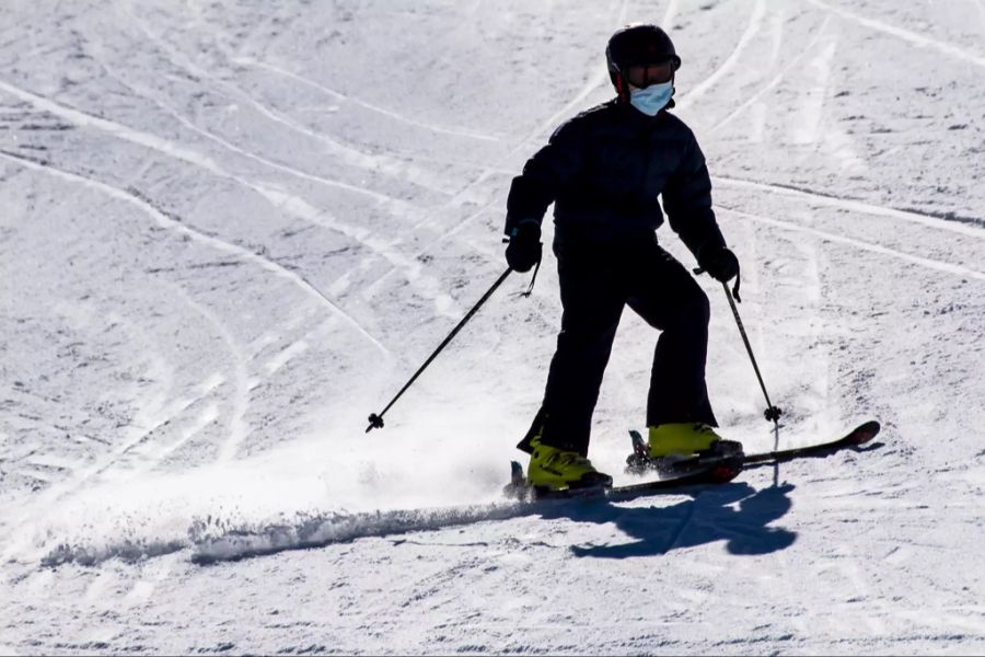 Skifahrer verbier Tourismus corona