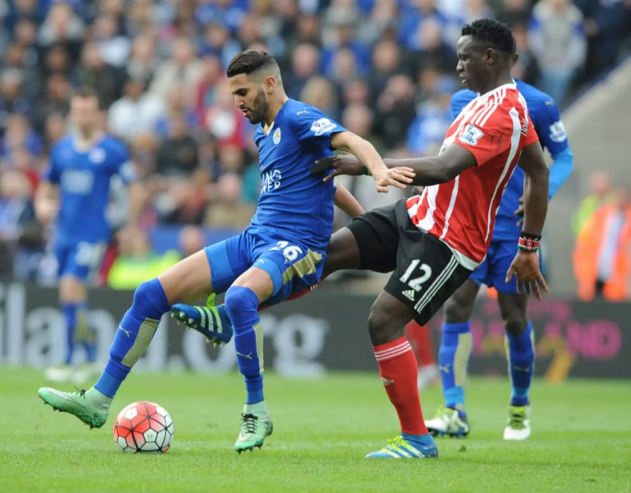 Riyad Mahrez avancierte wie Kanté bei Leicester City zum Star. Ob er bei den Red Devils die gleiche Entwicklung gemacht hätte?