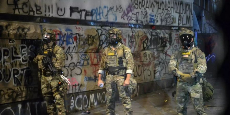 Gouverneurin: Bundespolizisten werden aus US-Stadt Portland abgezogen