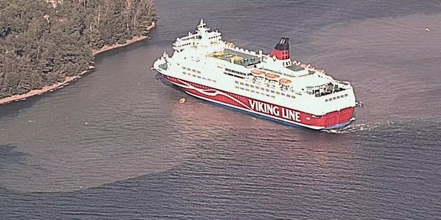 Finnland - Fähre in der Ostsee auf Grund gelaufen