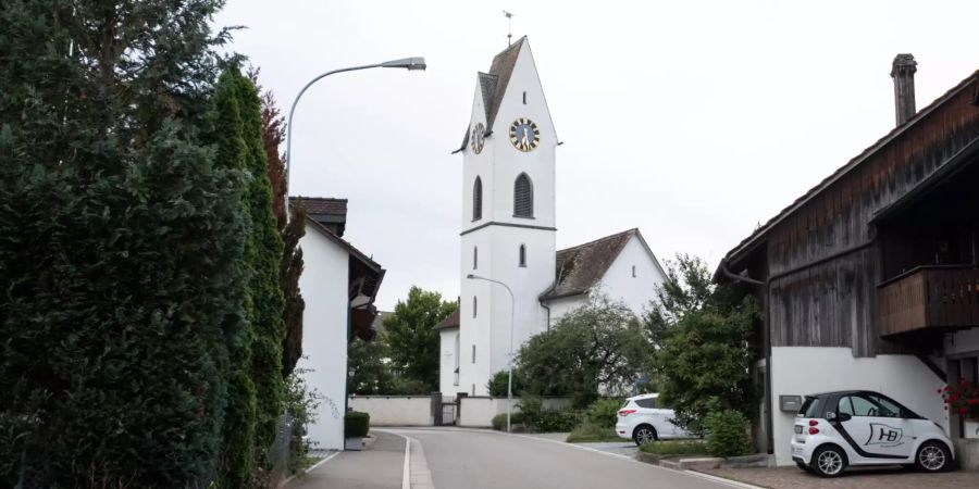 Die evangelisch-reformierte Kirche in Mönchaltorf.