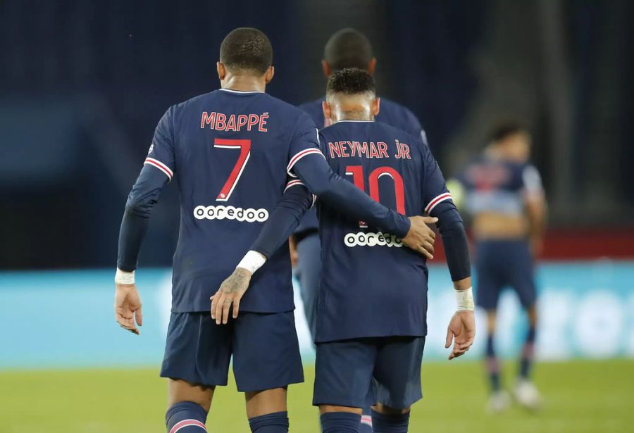 Bei PSG bildet er ein Sturm-Duo mit dem Brasilianer Neymar.