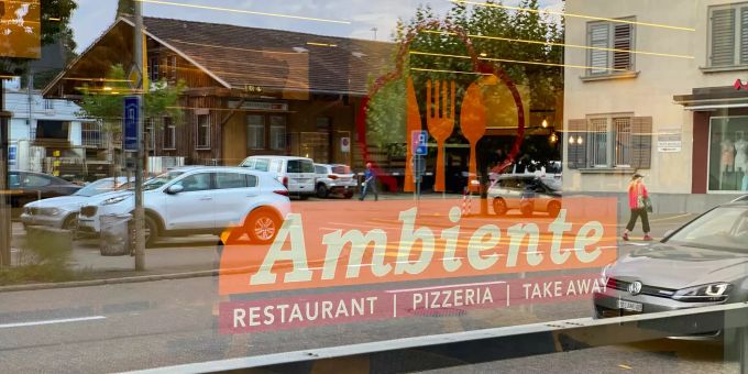 Direkt gegenüber des Bahnhofs: Das neue Restaurant «Ambiente», wo früher das Migros-Resti war. Ambiente