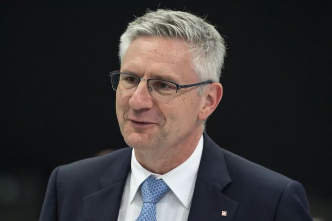 SVP-Nationalrat Andreas Glarner spricht von einem «Skandal» und will beim BAG Personalkosten sparen. Andreas Glarner SVP BAG
