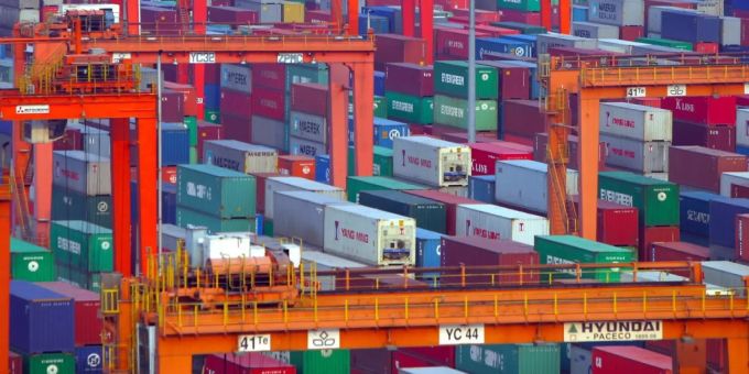 Migros-Verzögerung - Neuer China-Hafen soll Container-Stau auflösen