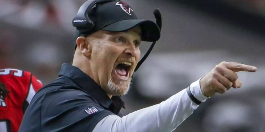 Dan Quinn reagiert bei einem Spiel der Atlanta Falcons an der Seitenlinie. Foto: Erik S. Lesser/EPA/dpa/Archiv