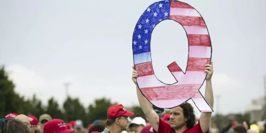 qanon