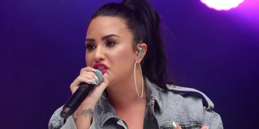 Demi Lovato hat viele Fragen an Donald Trump. Foto: Isabel Infantes/PA Wire/dpa