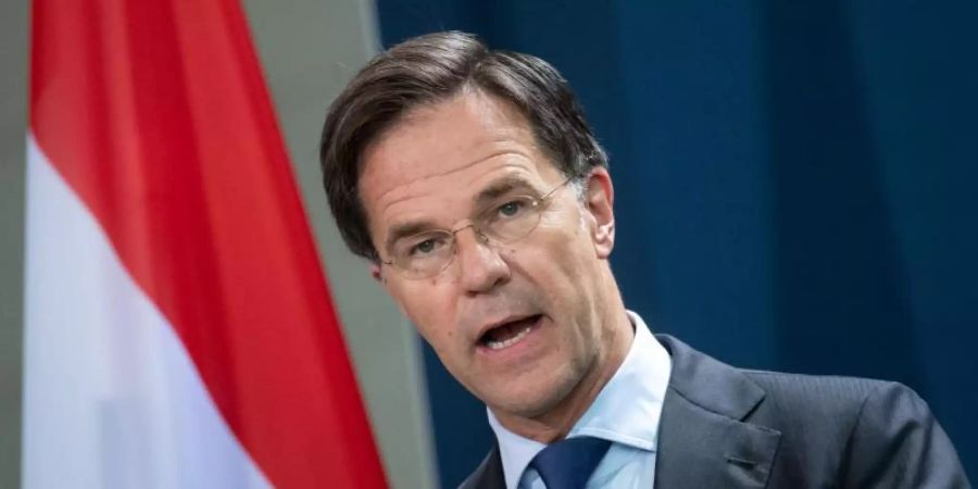 Der niederländische Premierminister Mark Rutte hat sich in einer Fernsehansprache an die Bevölkerung gewandt. Foto: Bernd von Jutrczenka/dpa Pool/dpa