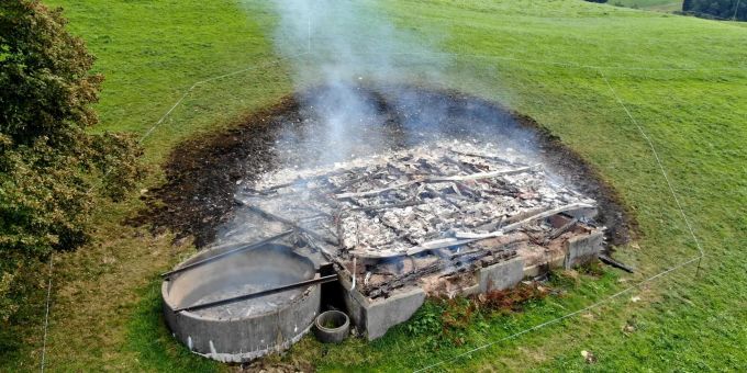 Wattwil SG: Schopf bis auf Grundmauern niedergebrannt. Wattwil SG: Schopf bis auf Grundmauern niedergebrannt