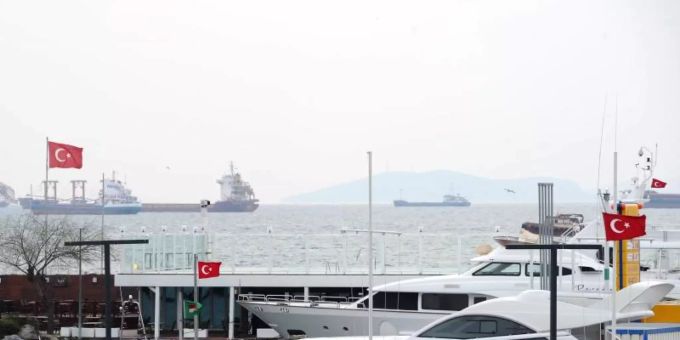 Istanbul - Kutschverkehr auf Inseln vor Istanbul gestoppt