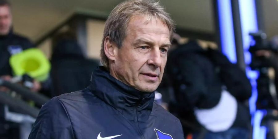 Am 13. Spieltag der Bundesliga steht das Comeback von Jürgen Klinsmann bei Hertha im Fokus des Interesses. Foto: Andreas Gora/dpa