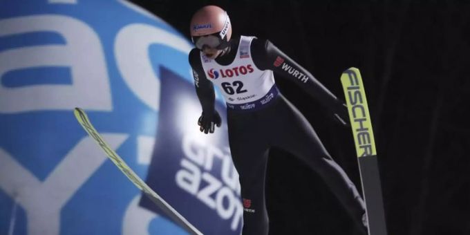 Deutscher Schlussspringer beim Teamwettbewerb in Wisla: Karl Geiger. Foto: Czarek Sokolowski/AP/dpa Deutscher Schlussspringer beim Teamwettbewerb in Wisla: Karl Geiger. Foto: Czarek Sokolowski/AP/dpa