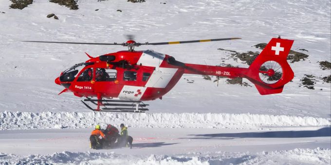 Schweizerische Rettungsflugwacht: Rettungsaktion der Rega (Symbolbild). Schweizerische Rettungsflugwacht