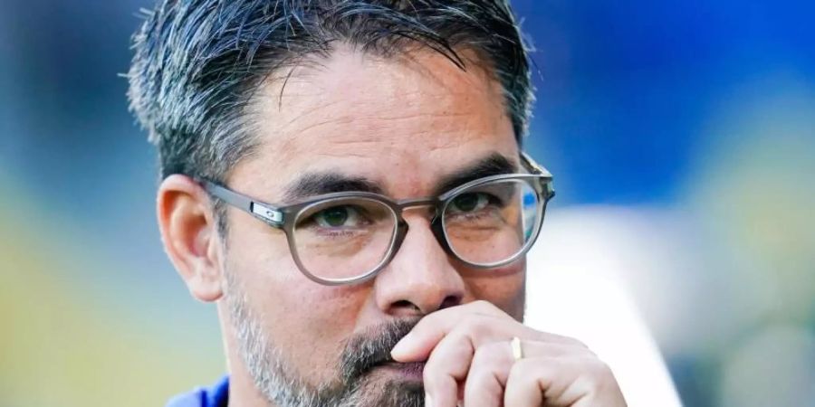 Hofft auf Kontinuität im Trainer-Geschäft: Schalkes Coach David Wagner. Foto: Uwe Anspach/dpa