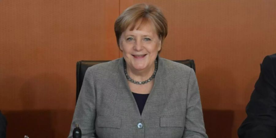 Merkel ruft zu Beginn des neuen Jahrzehnts zu Zuversicht auf