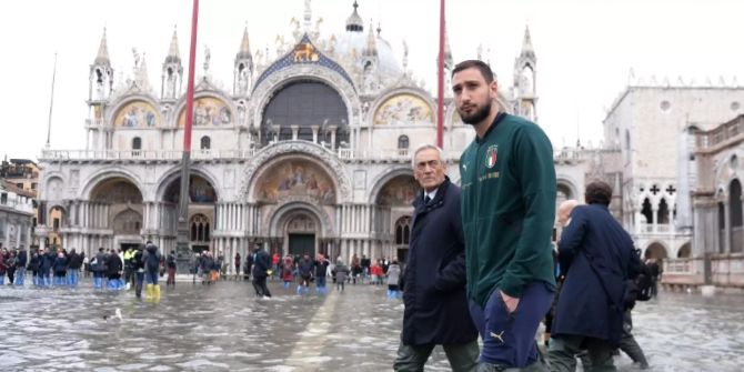 Venedig Markusdom Hochwasser