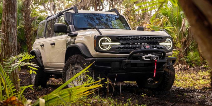 Der Ford Bronco Everglades ist ein weiteres cooles Sondermodell des Neo-Offroaders Ford Bronco Everglades