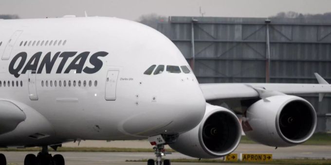 Nach der Pandemie-Pause unterlaufen den Piloten der Qantas Airways fahrlässige Fehler. qantas airways