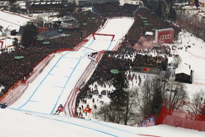 Die Hahnenkamm-Abfahrt gehört zu den spektakulärsten Ski-Rennen der Welt. Kitzbühel