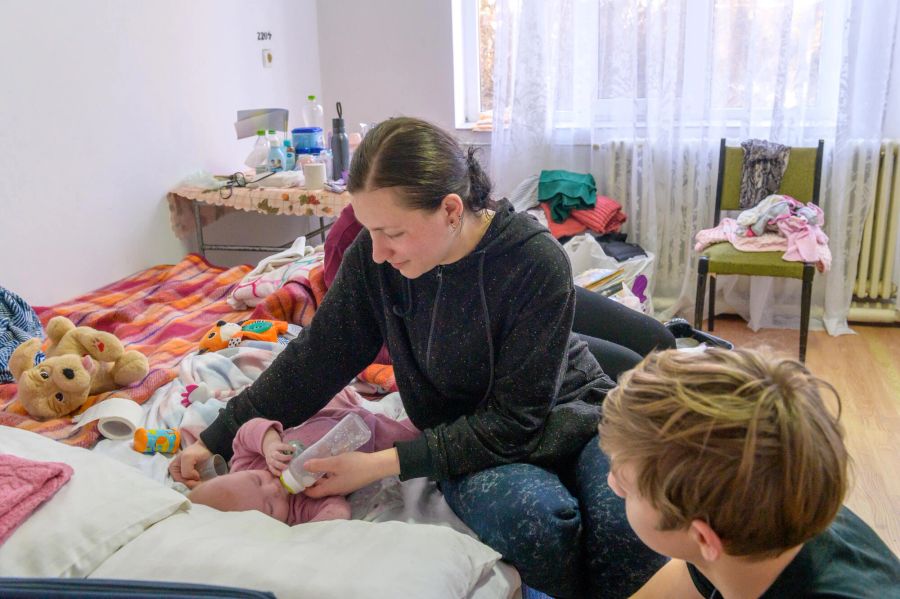 Frau mit Kindern