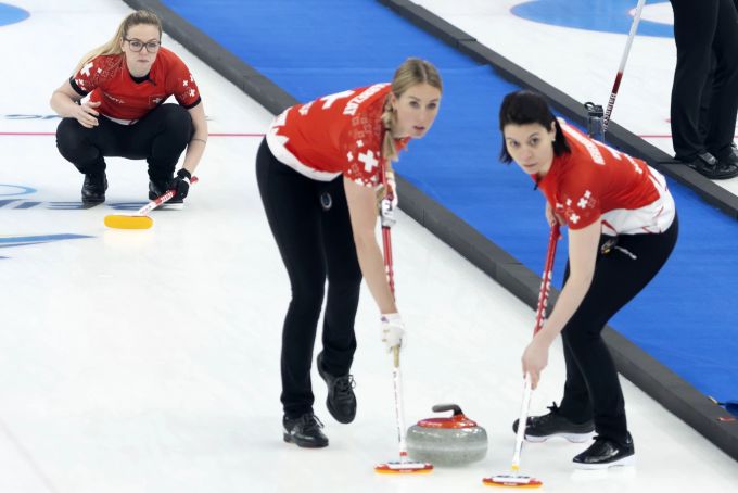 Die Schweizer Curlerinnen im Einsatz bei Olympia 2022. Curling Olympia 2022
