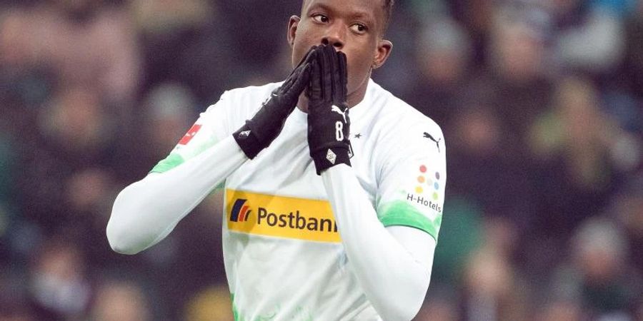 Mittelfeldspieler Denis Zakaria ist vertraglich noch bis Sommer 2022 an Borussia Mönchengladbach gebunden. Foto: Federico Gambarini/dpa