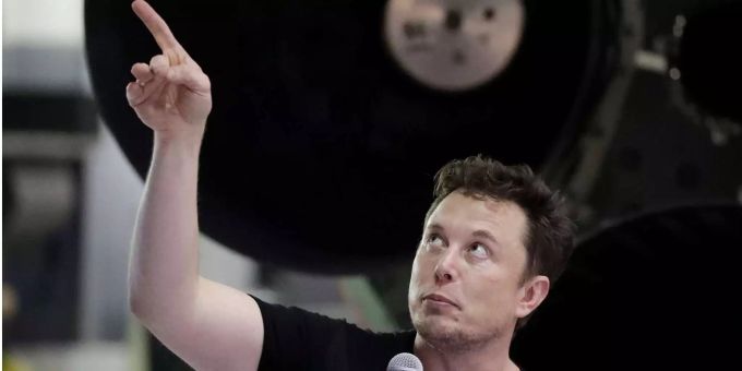 Elon Musk spricht über die Pläne von SpaceX. Elon Musk spricht über die Pläne von SpaceX.