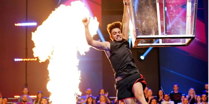 Auch Luca Hänni kämpfte sich schon bei «Ninja Warrior Germany» durch den Parcours. ninja warrior