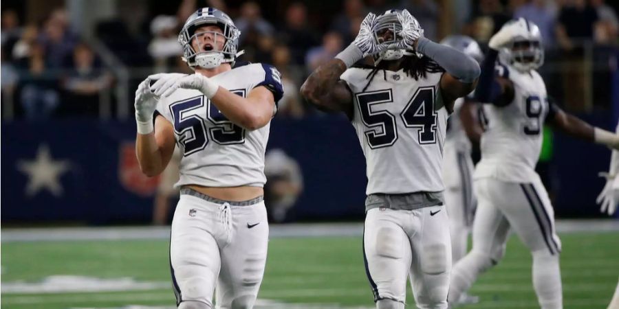 Es ist die Überraschung der Woche: Die Dallas Cowboys besiegen die bisher so dominanten New Orleans Saints mit 13:10. Die Defense der Cowboys lässt gegen die beste Offense der Liga gerademal 176 Yards und 10 Punkte zu! Mit konstantem Druck zwingen sie Brees zu einer Vielzahl an Fehlern. Einmal mehr überragend: Die Linebacker Vander Esch und Smith. Mit dieser Defense scheint ein Super Bowl im Bereich des Möglichen.