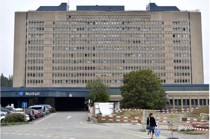 Spatenstich für die Erneuerung des Kantonsspital Baden im August 2018 - Keystone Spatenstich für die Erneuerung des Kantonsspital Baden im August 2018 - Keystone