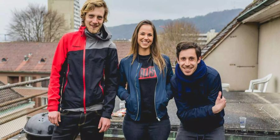 Der Regisseur Jonathan Jäggi (rechts) mit seinem Spielfilmdebut