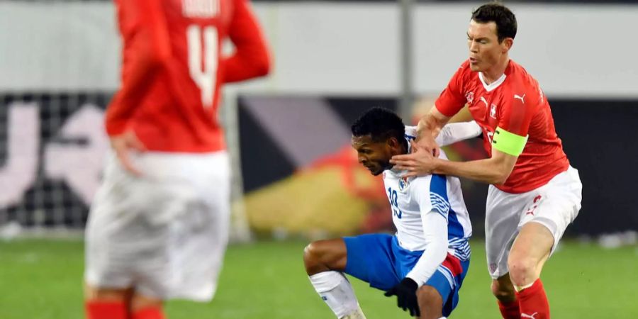 Der Nati-Verteidiger wird sein Team auch bei der WM in Russland als Captain aufs Feld führen.