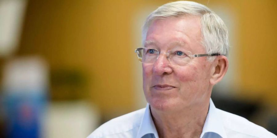 Sir Alex Ferguson erlitt mit 76 Jahren eine Gehirnblutung.