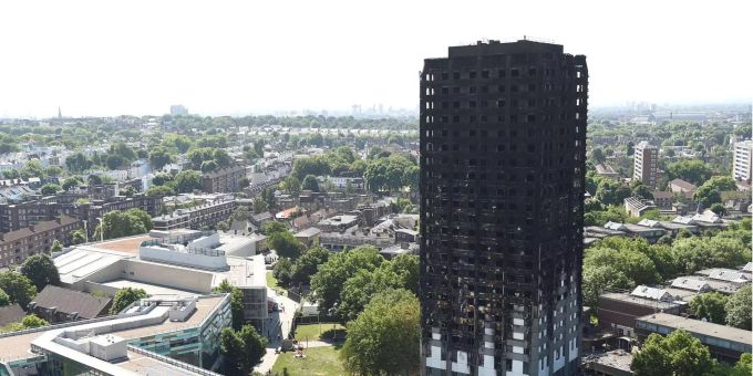 In der Nacht zum 14. Juni 2017 war im Grenfell Tower ein riesiges Feuer ausgebrochen. In der Nacht zum 14. Juni 2017 war im Grenfell Tower ein riesiges Feuer ausgebrochen.