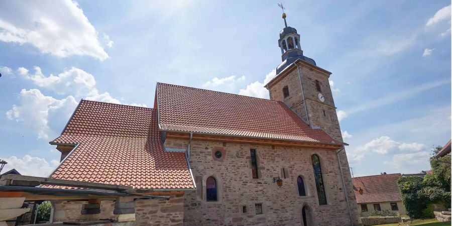 Immer weniger Menschen sind Mitglied in einer Kirche (Symbolbild).