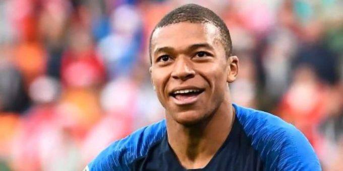 Ines Rau Ist Kylian Mbappe Mit Transgender Model Zusammen