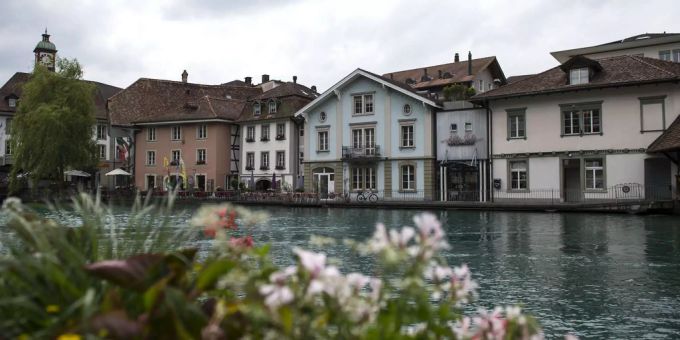 Aussicht über Aare auf die Altstadt von Thun - Keystone Aussicht über Aare auf die Altstadt von Thun - Keystone